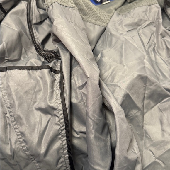 GAP Men's Charcoal Windbreaker 24” pit to pit Gorpcore vintage Dec 2000 size M - Picture 7 of 7